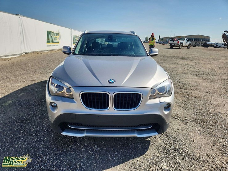 2012-bmw-x1-image-6