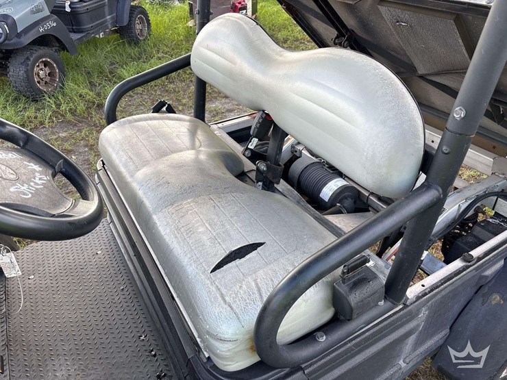 2023-club-car-carryall-1500-4x4-diesel-utility-cart-image-19