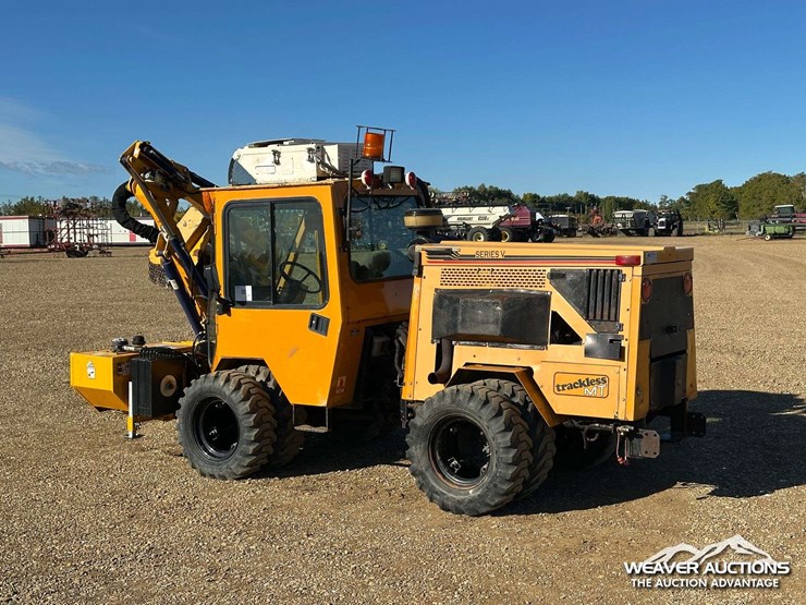 2002-trackless-mt5t-image-4