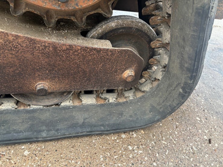 2015-bobcat-t770-image-74