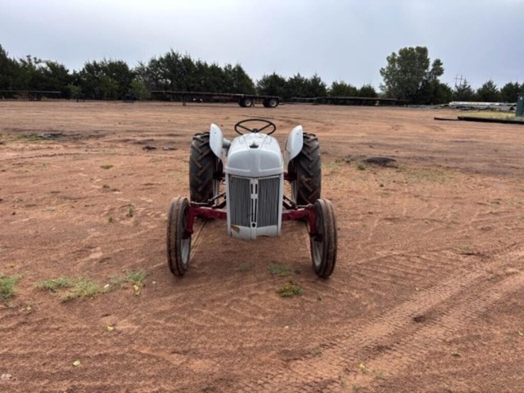 ford-8n-image-3
