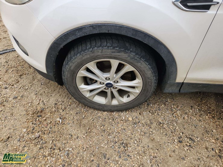 2019-ford-escape-se-image-31