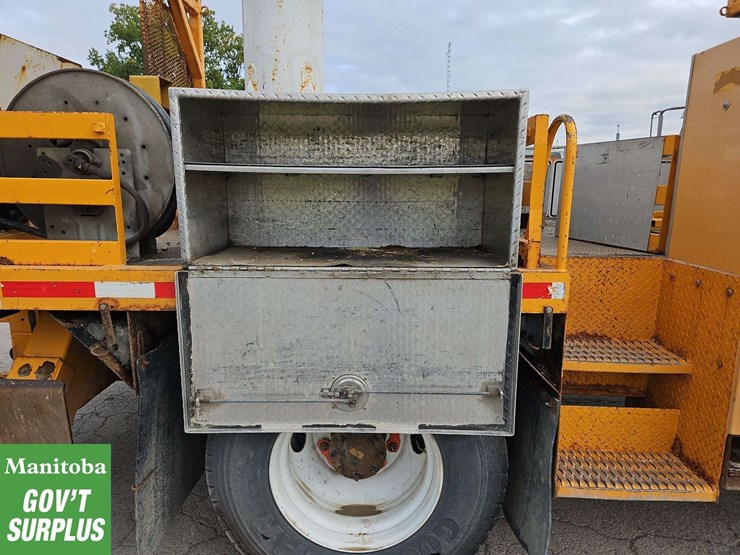 2009-international-durastar-4400-image-26