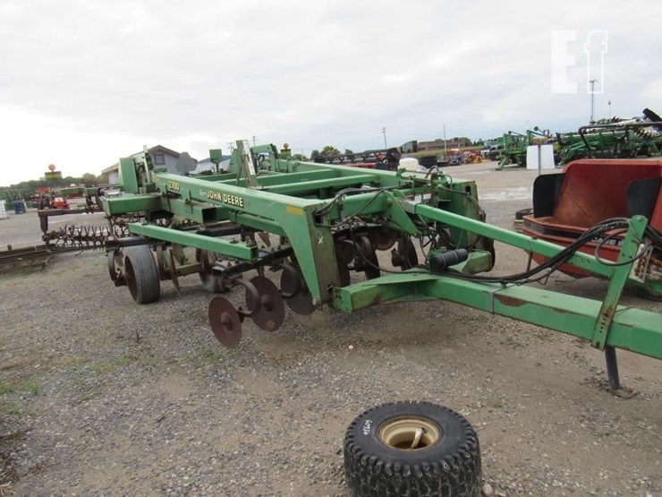 john-deere-2700-image-15