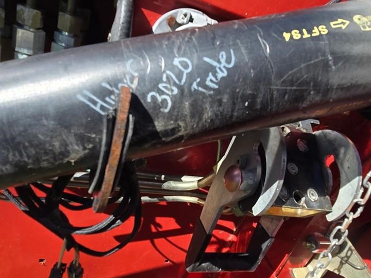 2011-case-ih-3020-image-19