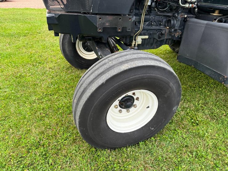 new-holland-ts110a-image-10