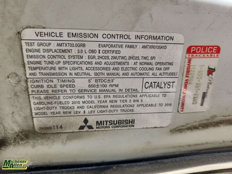 2010-mitsubishi-outlander-image-37
