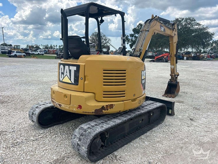 2019-caterpillar-305.5e2-cr-image-3