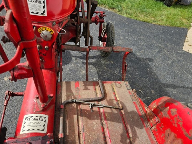 #2508-•-farmall-cub-tractor-image-21
