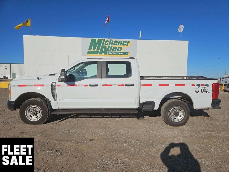 2023-ford-f350-image-5