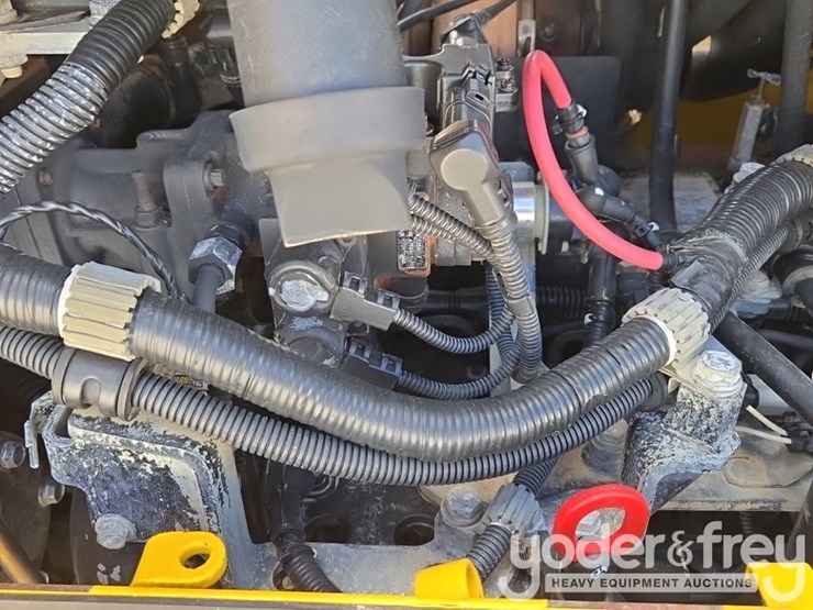 2018-komatsu-d61ex-24-image-45