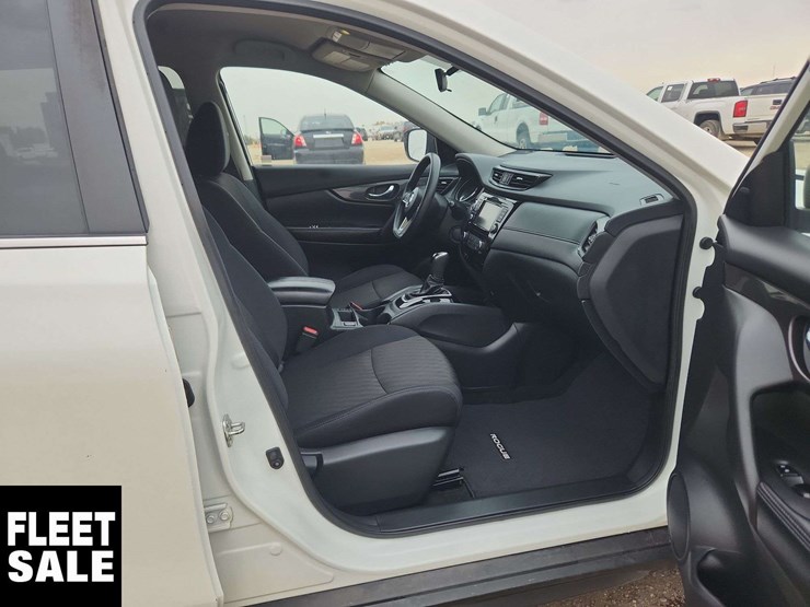 2019-nissan-rogue-image-18