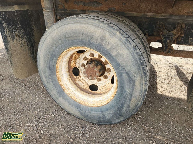 2014-international-durastar-4300-image-22