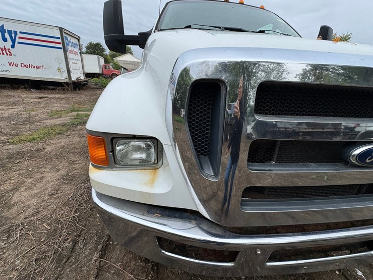 2015-ford-f650-image-41