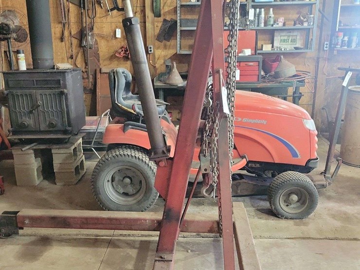 red-shop-crane-with-hydraulic-lift-and-chain-hoist-image-3