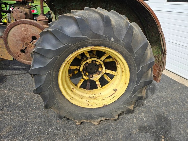 john-deere-model-a-image-32