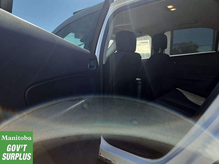 2017-chevrolet-equinox-image-19