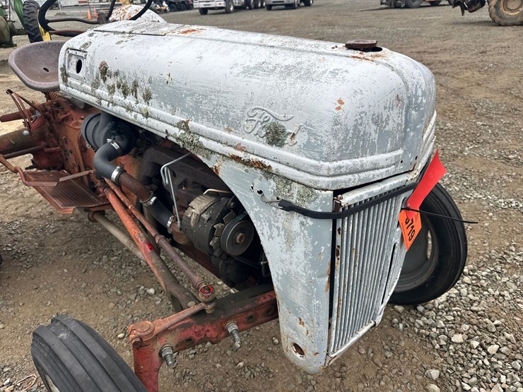 ford-8n-image-9