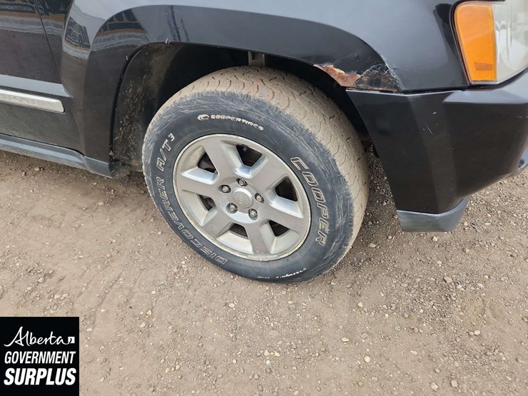 2006-jeep-grand-cherokee-limited-image-27