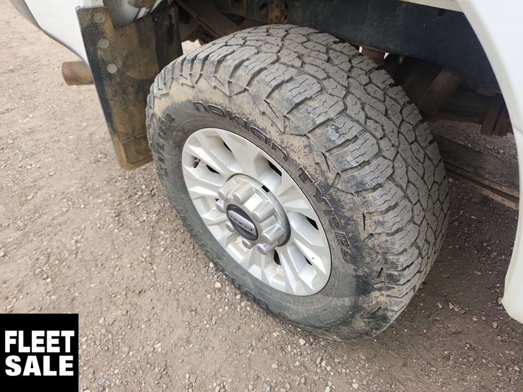 2021-ford-f250-image-11