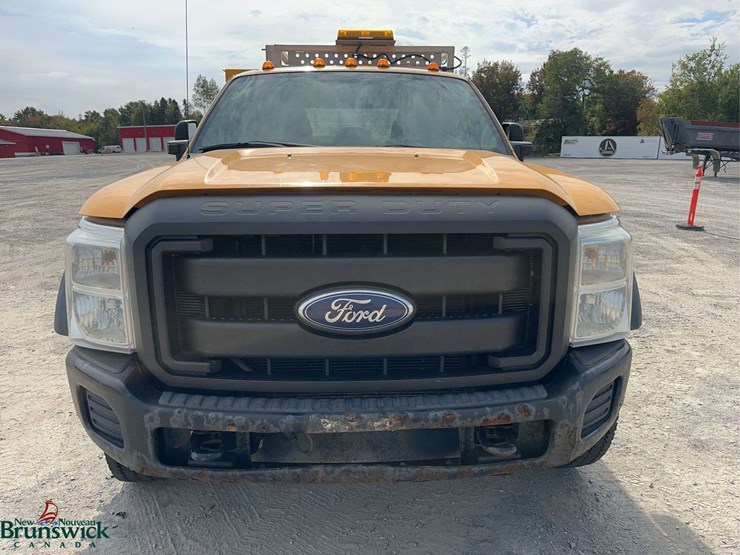 2012-ford-f550-xl-image-2