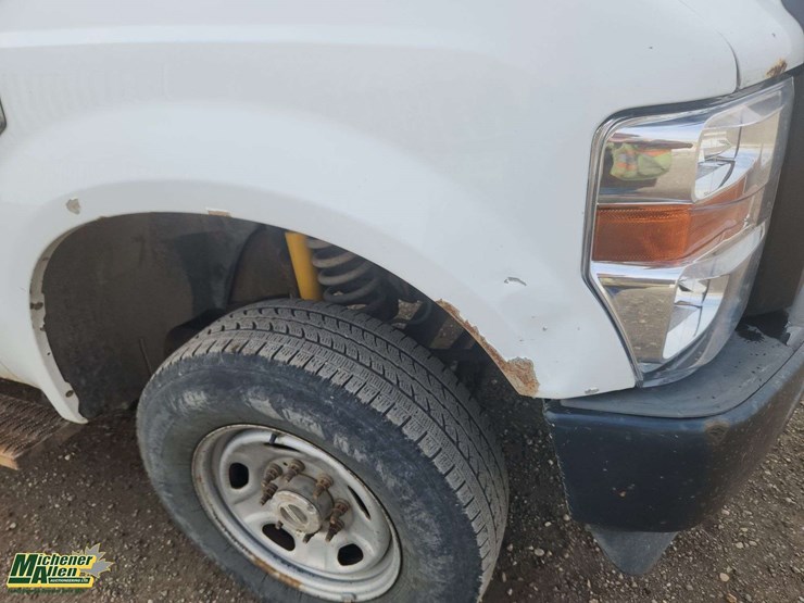 2010-ford-f350-image-46