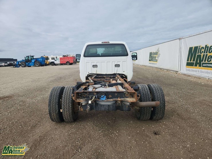 2011-ford-f450-image-6