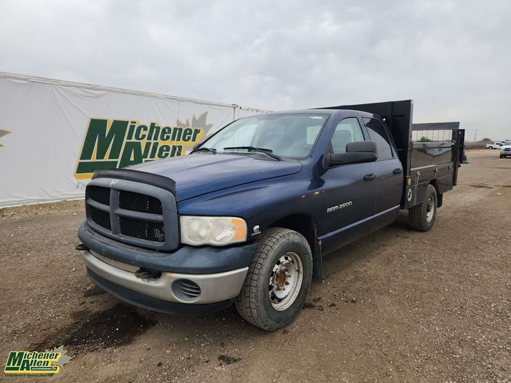 2004-dodge-ram-2500-image-1