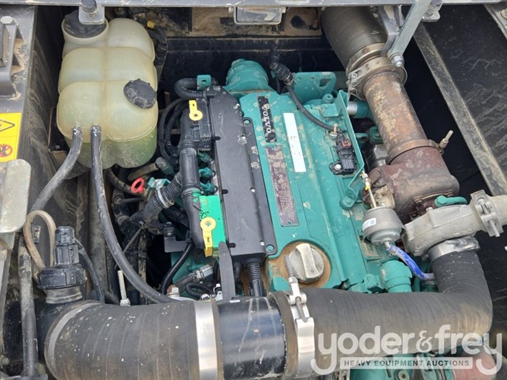 2021-volvo-ec200el-image-67