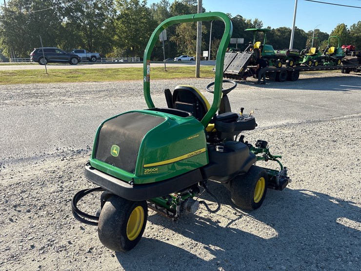 john-deere-2500e-image-5