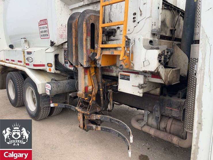 2018-international-workstar-7400-image-23