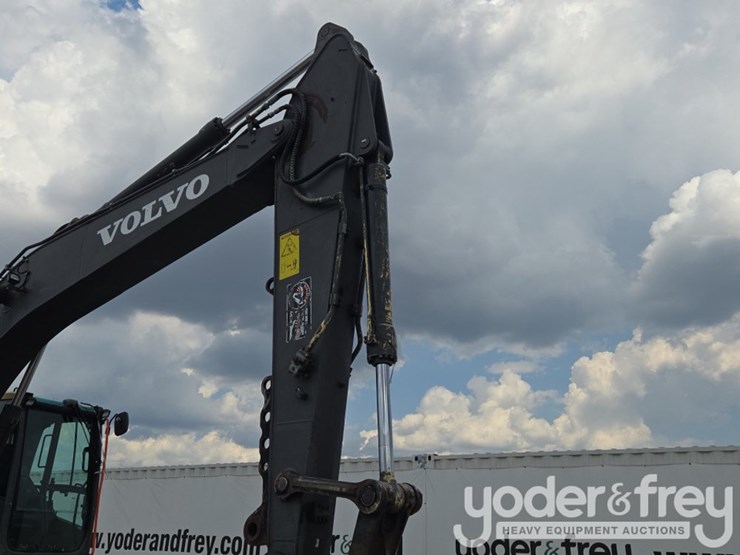 2021-volvo-ec200el-image-28