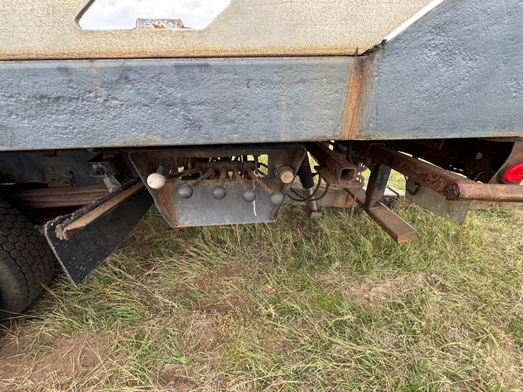 gmc-topkick-image-19