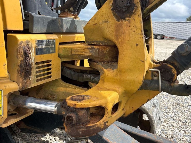 2018-caterpillar-303e-mini-excavator-image-11