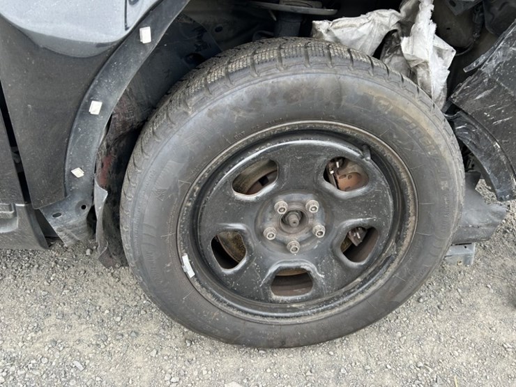 2014-ford-explorer-image-31