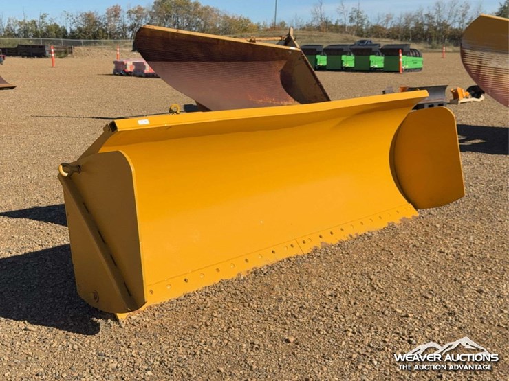 falls-hdr-12a-12-ft.-hydraulic-reversible-snow-plow-image-2
