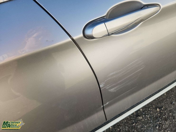 2012-bmw-x1-image-33