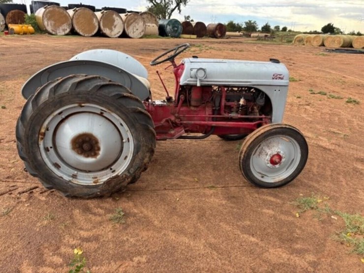 ford-8n-image-7
