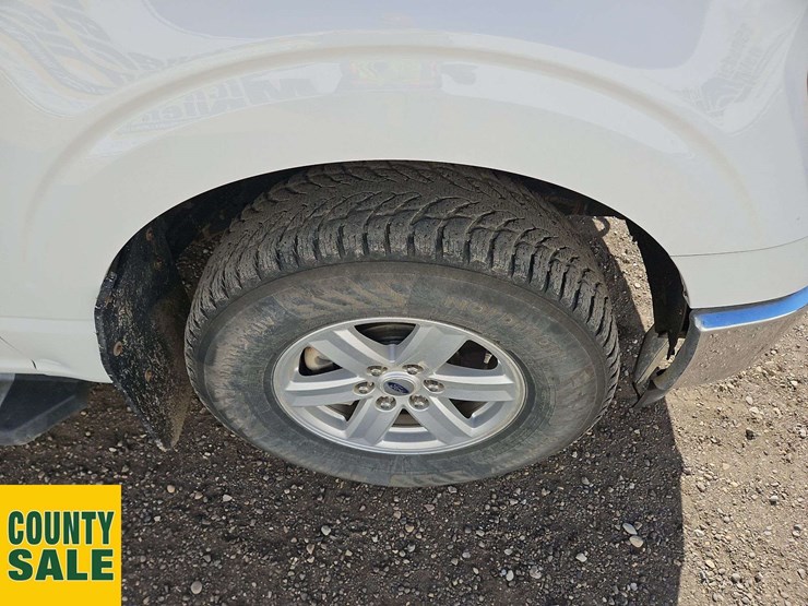 2021-ford-f150-image-12