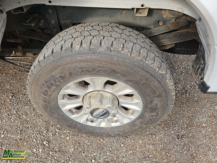 2020-ford-f350-image-11