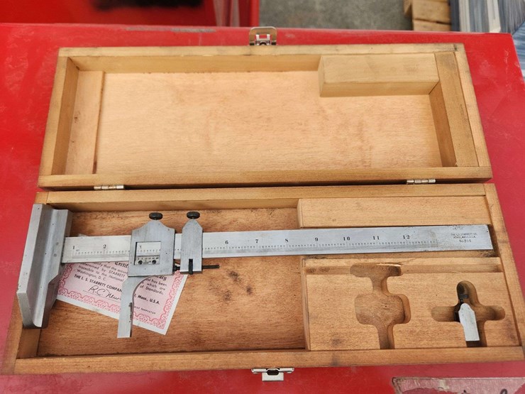 starrett-vernier-height-gage-image-1