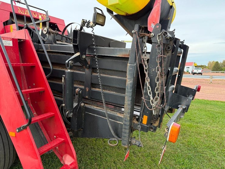 1999-new-holland-590-image-11