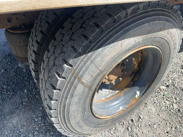 2006-international-durastar-4300-image-11