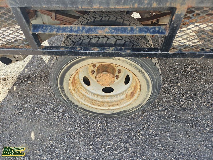 2010-ford-f550-image-11