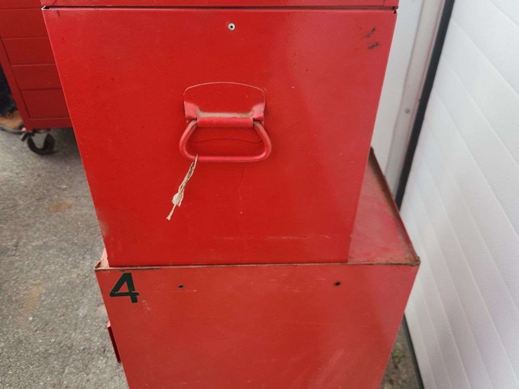 gray-tools-rolling-toolbox-(top-&-bottom)-image-2