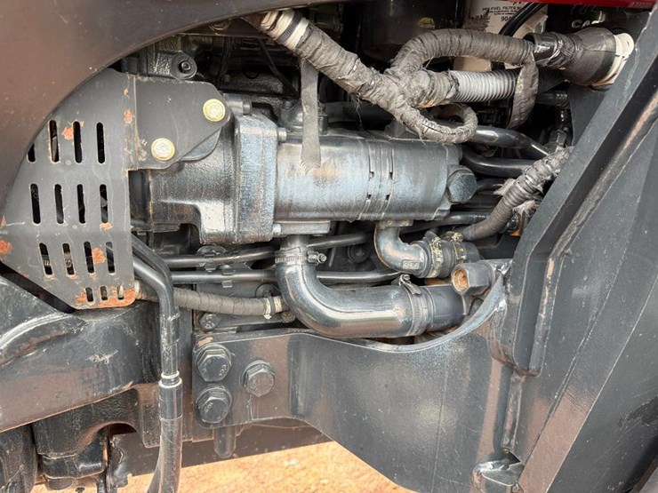 case-ih-farmall-95a-image-29