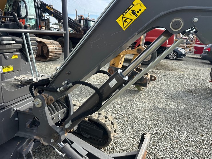 volvo-ec27d-image-19