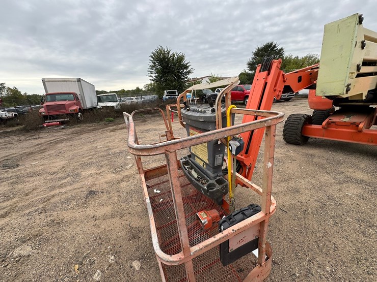2005-jlg-450aj-image-11