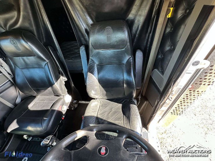 kenworth-t800-image-11