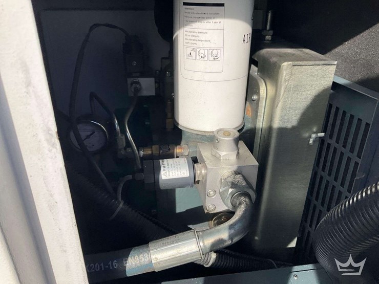 fs-curtis-125psi-air-compressor-image-9